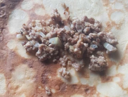 Pildītas pankūkas ar gaļu