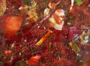 Biešu zupa ar cūkgaļu